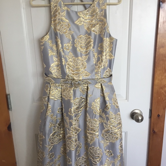 Silver and gold embossed sleeveless dress - formal - Picture 1 of 2